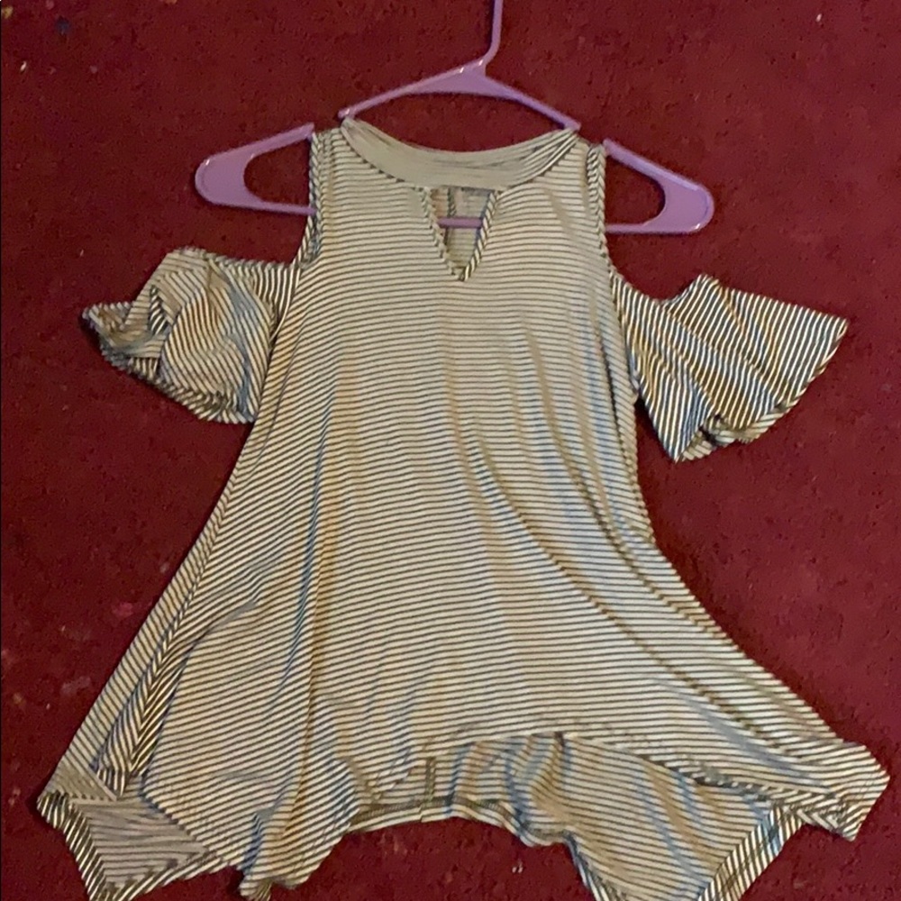 I am selling a top